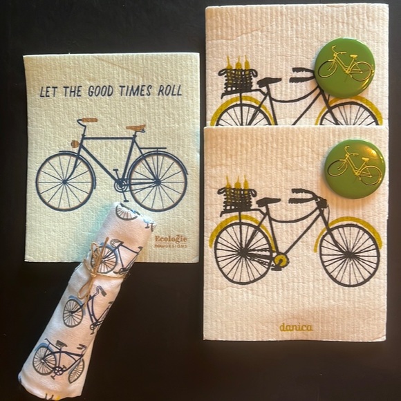 paper “baskets” set of 2-playful bicycle design-folds flat/nests between use-NWT - Picture 6 of 16